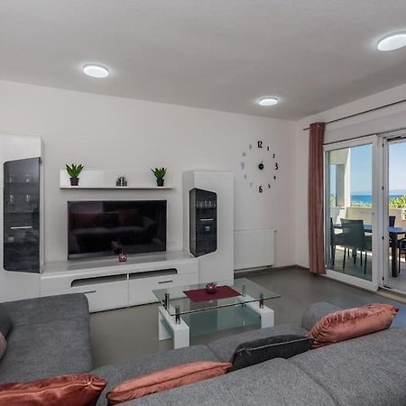 Beach Apartment Andela A2 Kaštela Exteriör bild